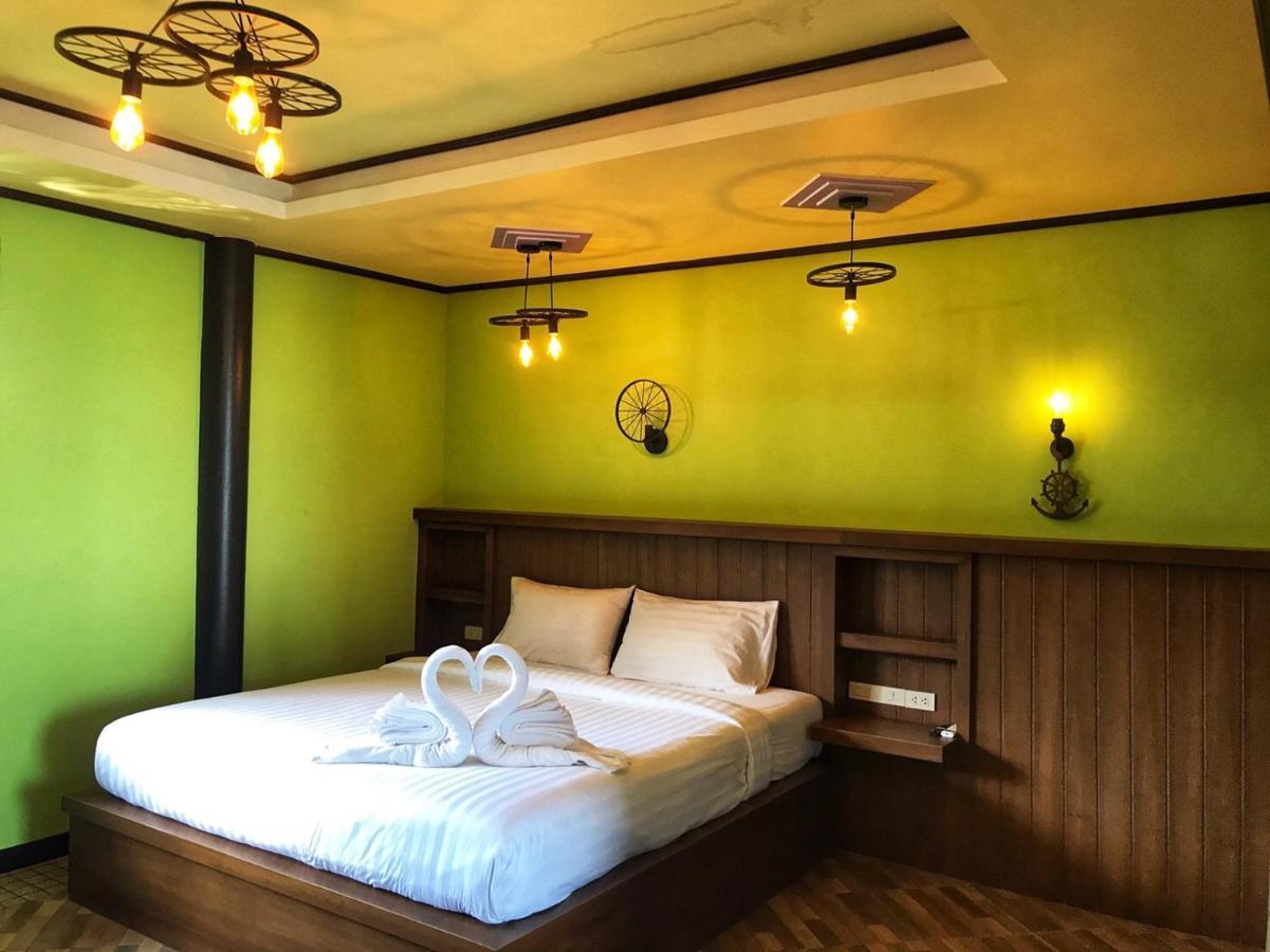 Mangrove House Lanta Old Town 호텔 란타섬 외부 사진
