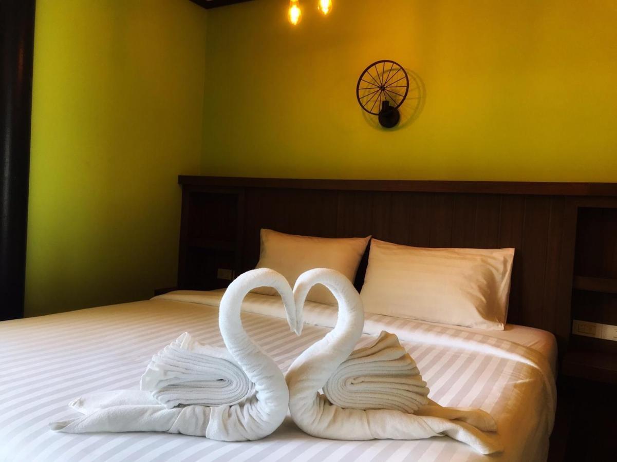 Mangrove House Lanta Old Town 호텔 란타섬 외부 사진