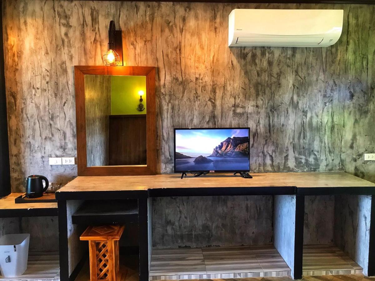 Mangrove House Lanta Old Town 호텔 란타섬 외부 사진