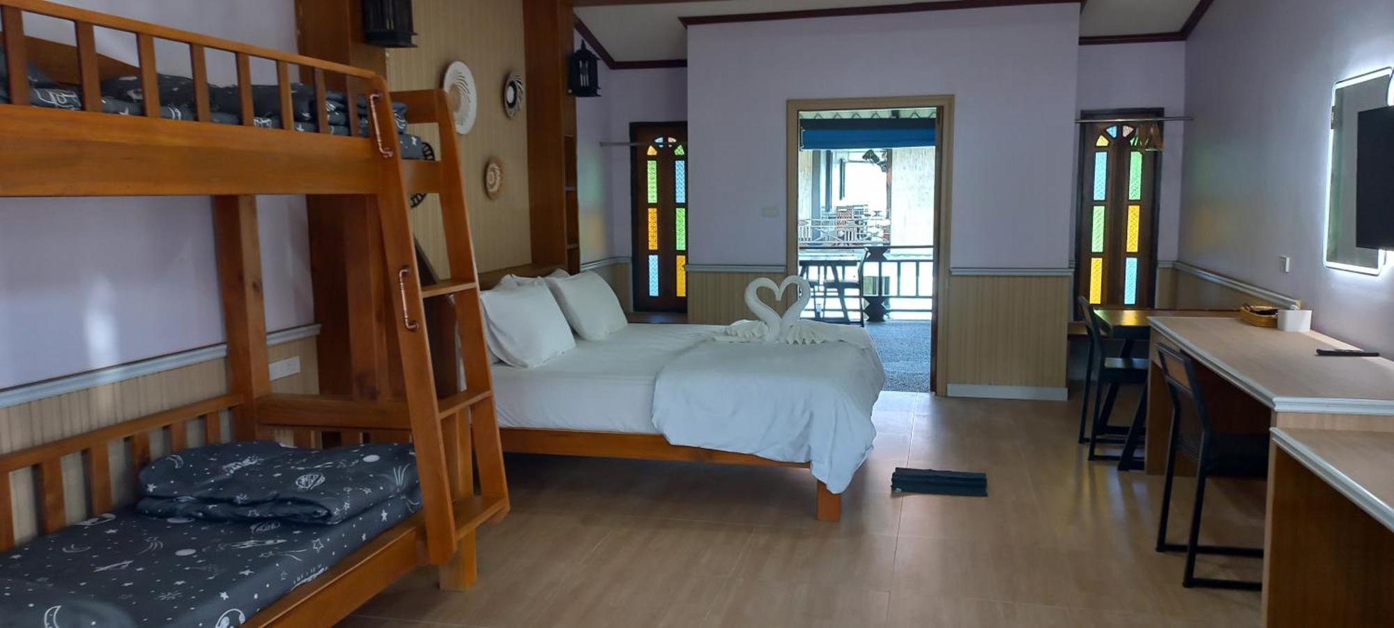 Mangrove House Lanta Old Town 호텔 란타섬 외부 사진